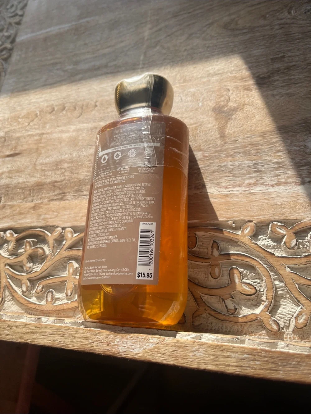 Bath & Body Works Caramel Vanilla Body Wash - Amber Brown